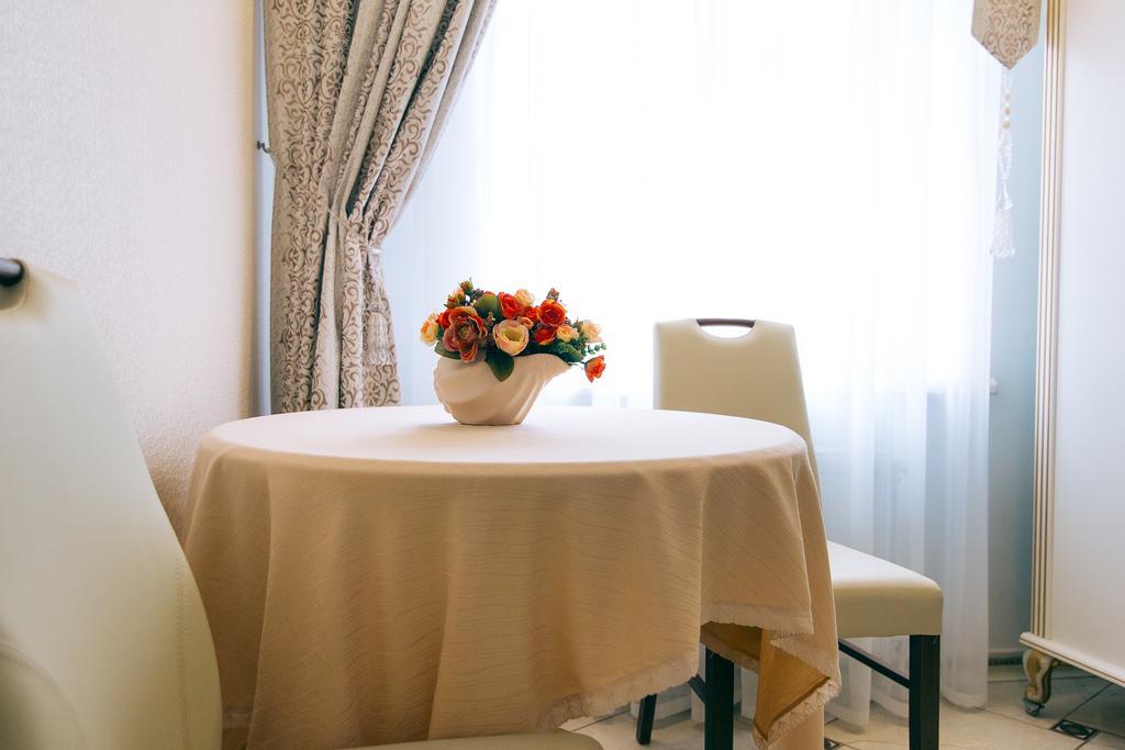 Vip Apartmen Sumy Exterior foto